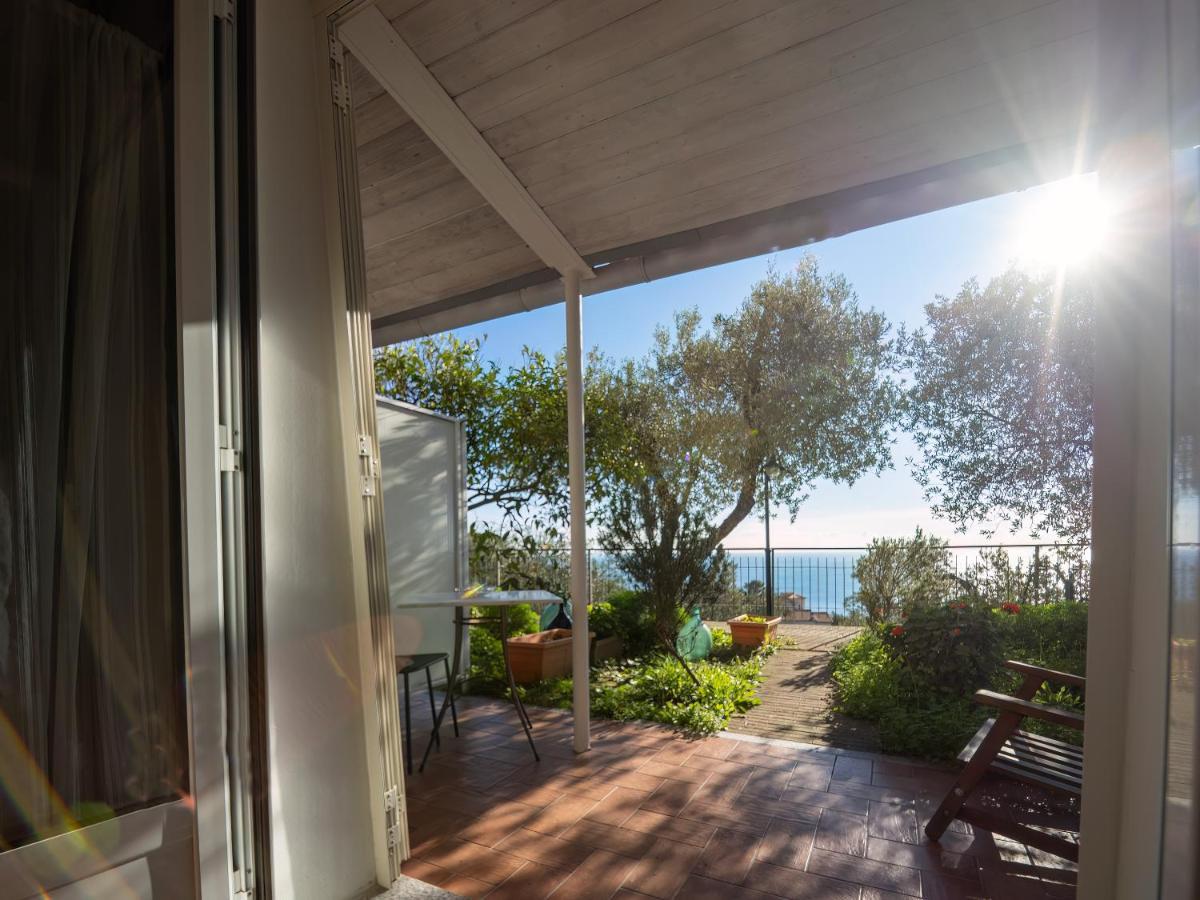 Bed & Breakfast Tra Gli Ulivi *
