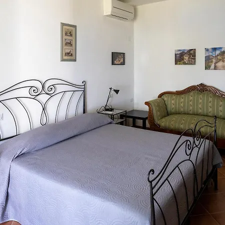 Tra Gli Ulivi Bed & Breakfast Pietra Ligure Exterior photo