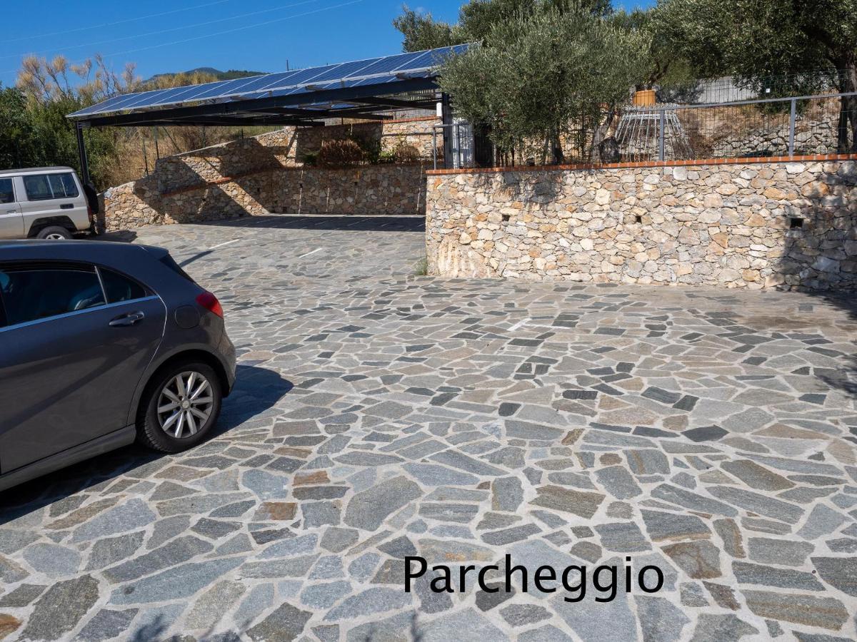 Tra Gli Ulivi Pietra Ligure
